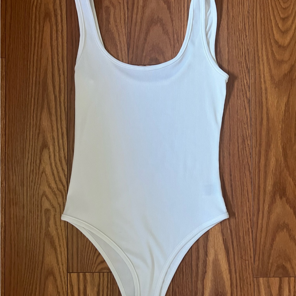 Bodysuits - Picture 2 of 5